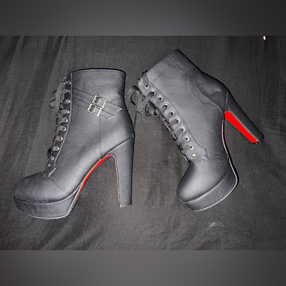 Gorgeous never worn ankle booties with *red bottoms* 😉